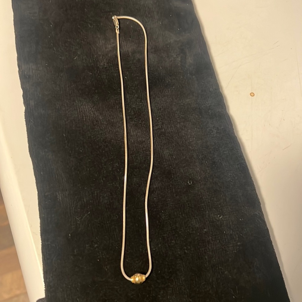 Cape Cod necklace 18” Sterling Silver w/gold ball